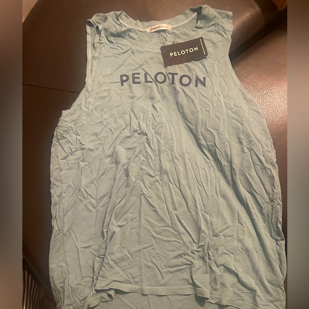 BNWT Peloton Women’s H120 Spirit Muscle Tank, Size XL